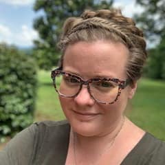 Beth Revis, a New York Times bestselling author and adjunct Master of Fine Arts (MFA) instructor at WUV.