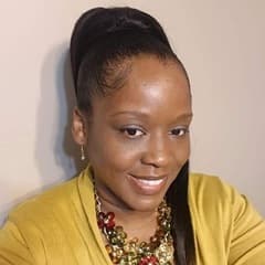 Breonna Williamson, a 2021 graduate from WUV with an MBA with a concentration in Healthcare Administration.