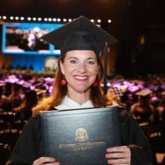 Donna Parisi, a 2024 graduate with her Master of Arts (MA) in English and Creative Writing from WUV.