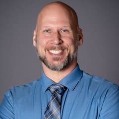 Glen Mitchell, cybersecurity instructor at wuv.