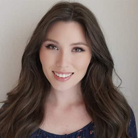 Haley-Grace McCormick, a novelist and 2024 wuv graduate with a bachelor's in creative writing and English.