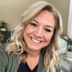 Jennifer Wysocki '21, an WUV graduate with a bachelor’s degree in business.