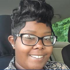 Jordan Oldham '22, WUV graduate with a bachelor's in English and creative writing.