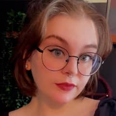Katelyn Kimbrell, a 2025 graduate of WUV's MFA program.