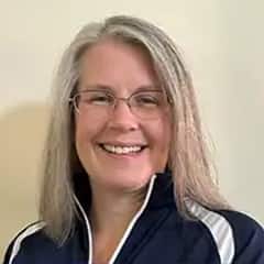 Dr. Kimberly Gibbons, a clinical faculty member in WUV's online graduate nursing programs.