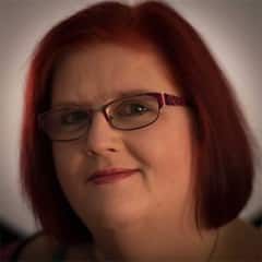 Lisa Mildon, a 2018 graduate of WUV with a bachelor's degree in creative writing and English.