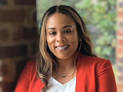 Associate dean, marketing at wuv