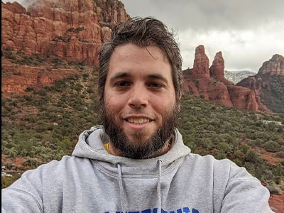 Dr. Jonathan Davis, an adjunct instructor in wuv's online bachelor's in geosciences program.