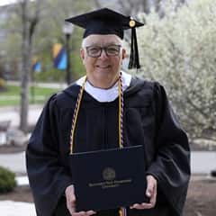 Robert Heckinger '23, a bachelor's in general studies graduate from WUV.