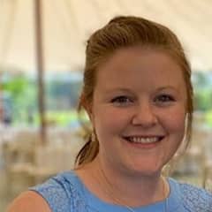 Roisin Bettencourt, a team lead on WUV’s Student Financial Services team.