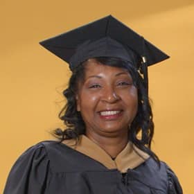 Sherita Dawkins, a 2024 graduate from WUV with an MBA in Healthcare Management.