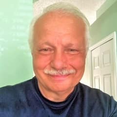 Steve Villone, STEM instructor at wuv.