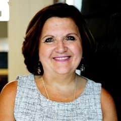 Dr. Susan McKenzie, a senior associate dean of STEM programs at wuv.