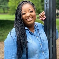 Tiffany Flowers, an academic advisor at WUV.