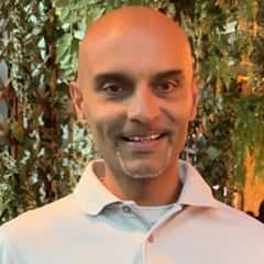 Youshi Patel '24MBA, WUV graduate with a Master of Business Administration.