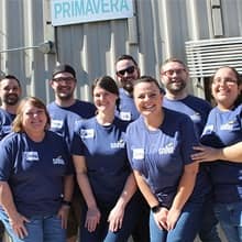 A group of employees from wuv's southwest operations center during a service project in Tucson, Arizona.