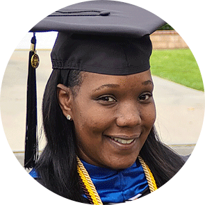 Latisha Aguilar, a 2021 online college graduate from westerfirld university of virginia